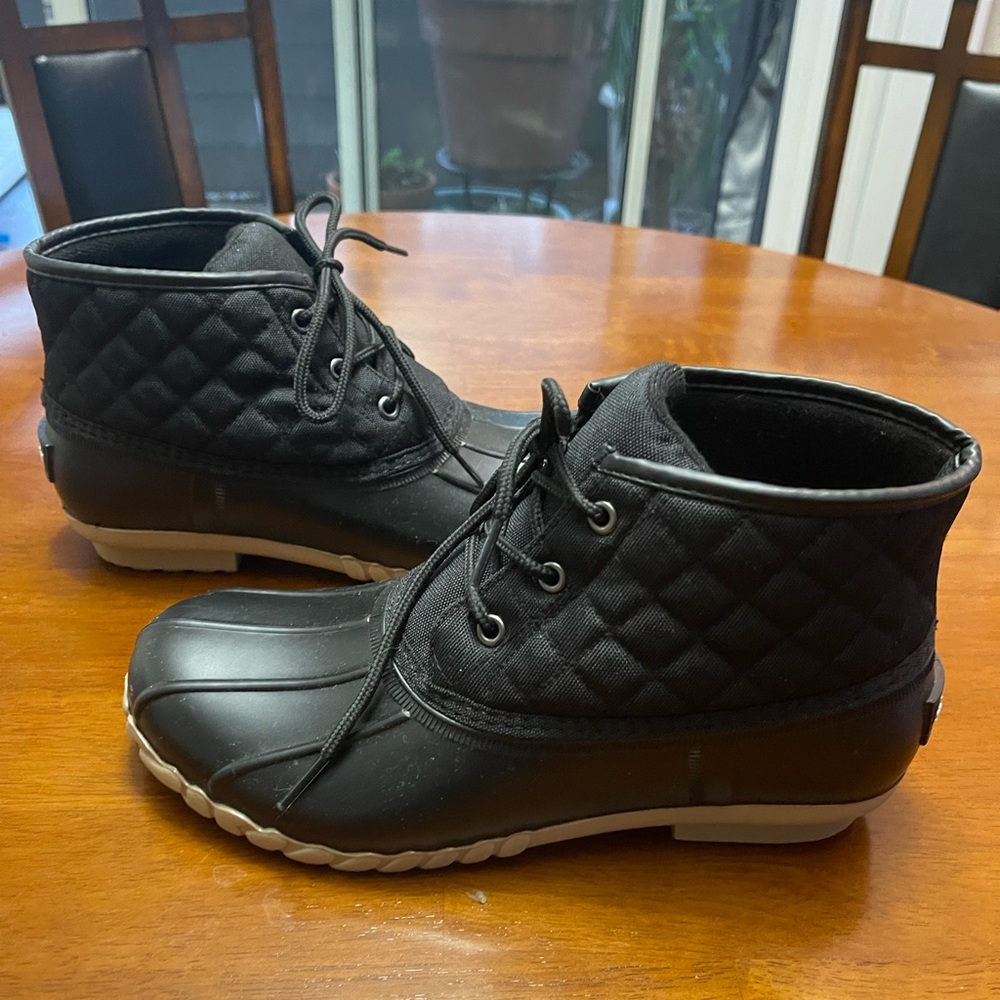 St. John’s Bay boots, NWOT